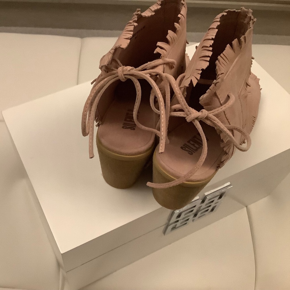 Blush Suede Booties With Open Toe. Size 6.5 New - image 2